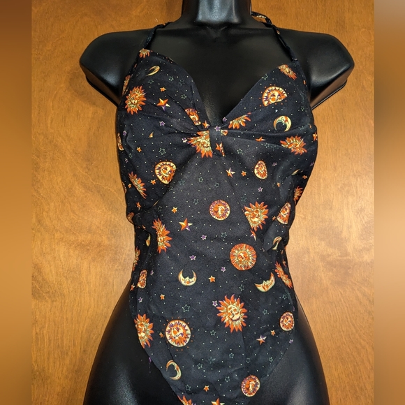 Vintage 90s bandana Top, 3 styles, sun moon celestial print, flames, lightning, - Picture 3 of 5